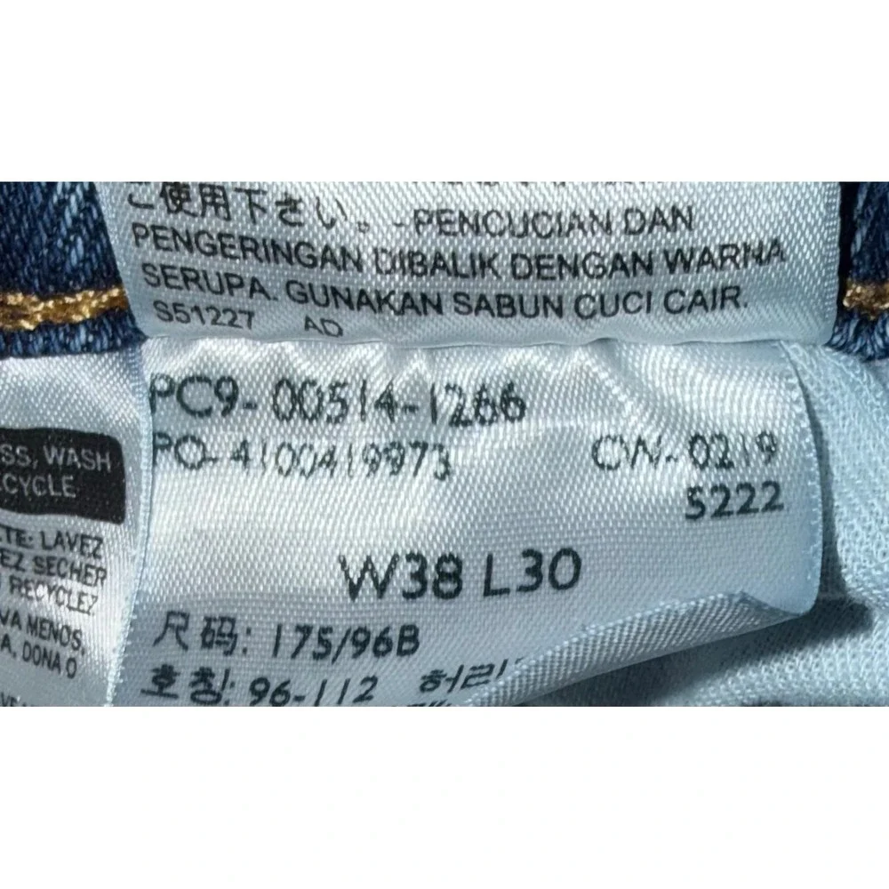 Levi 514 Men Jeans‎ 38x30 Blue  Straight Fit Some Distressing Medium Wash Denim